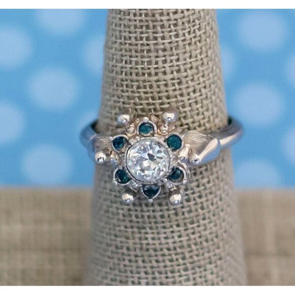 Vintage Victorian Floral Gemstone Ring by Avon Size 7 - M16 - Picture 1 of 3